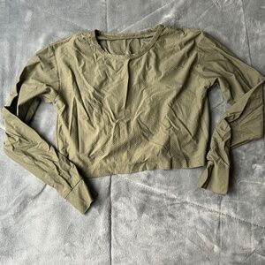 Five the label tie back!